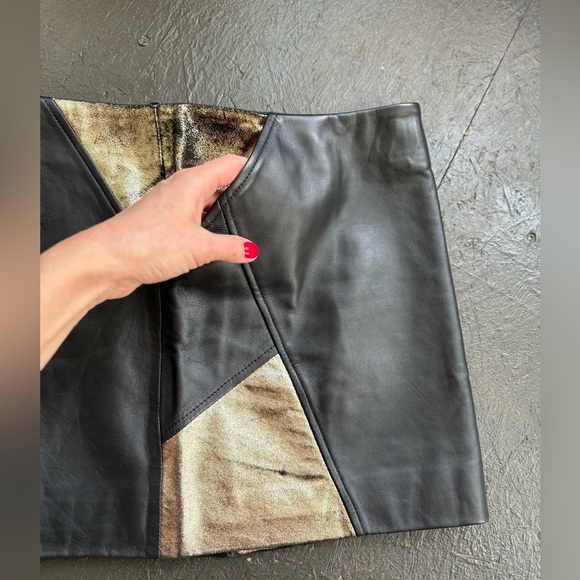 Sezane leather Black and Gold Mini Skirt size 36 FR - Picture 9 of 9